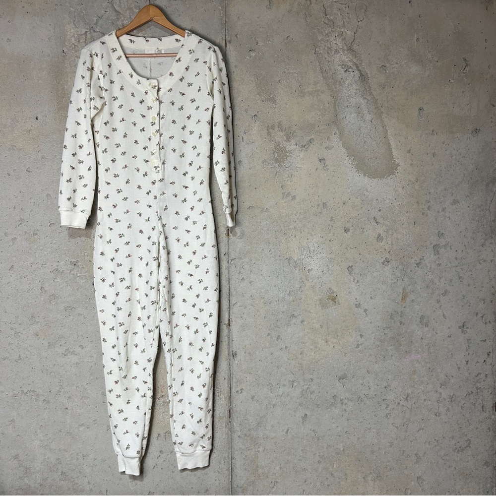 Victoria secret y2k/vintage floral off white onesie pajamas xsmall